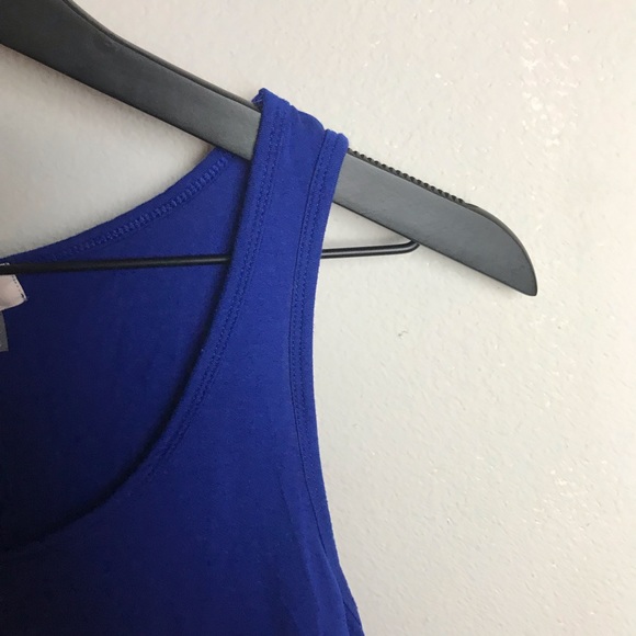 4 / $20✨Basic Tank - Picture 4 of 6